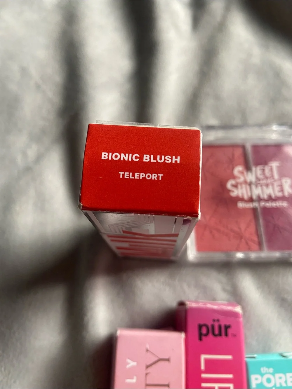 15pc Makeup Lot; Blush Eyeliner Lipstick Eyeshadow Primer & More